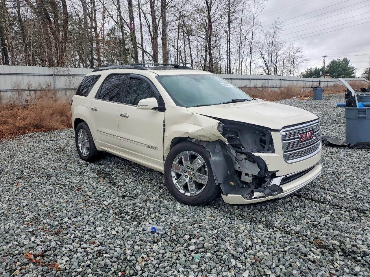 2014 GMC Acadia Denali - zdjęcie 4