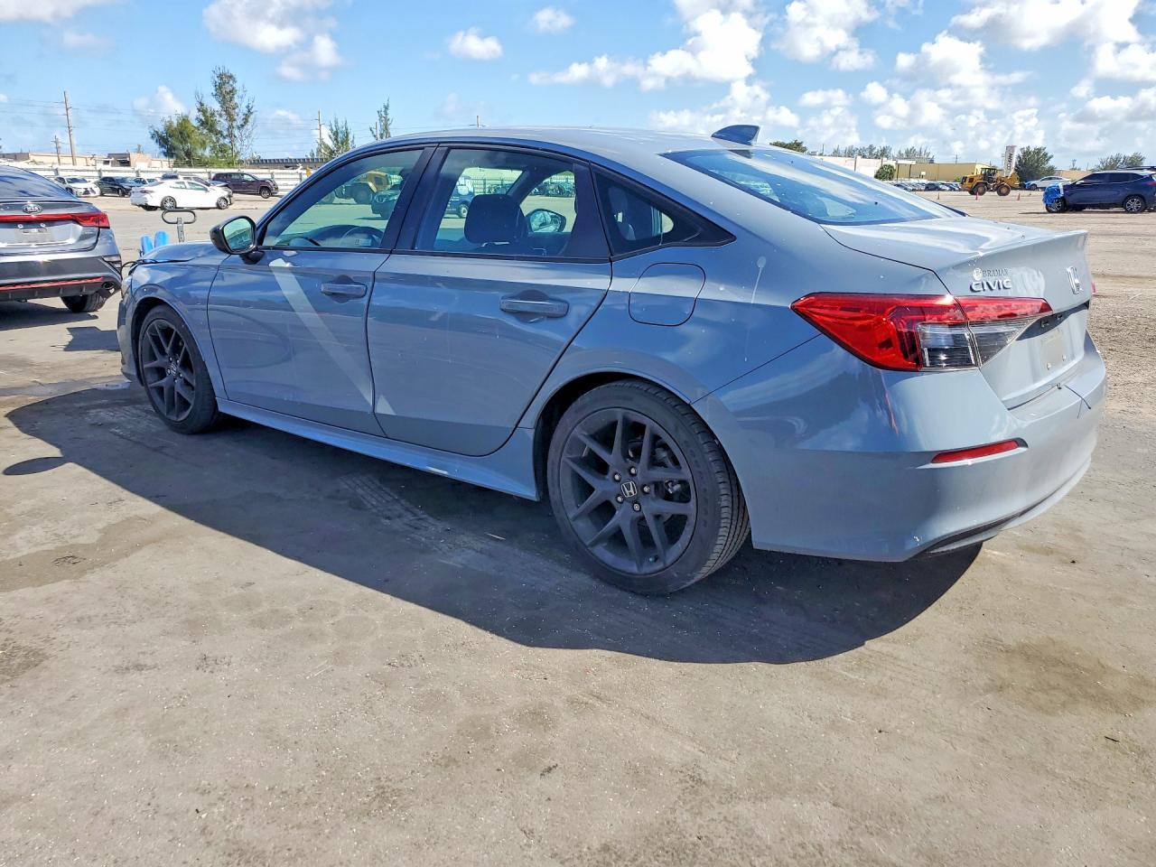 2024 Honda Civic Sport - zdjęcie 2