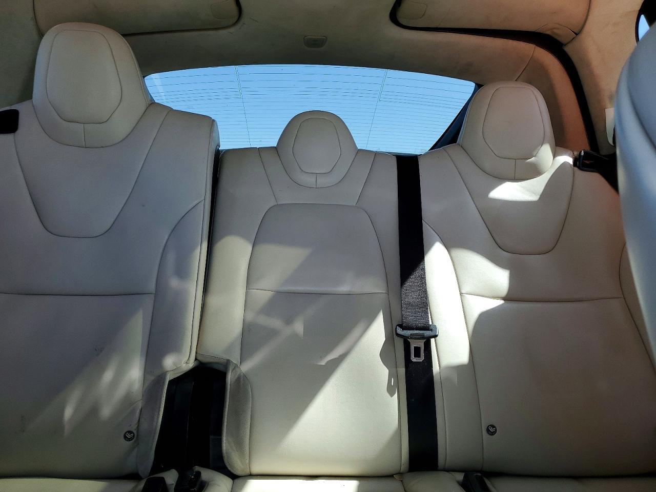 2017 Tesla Model X - zdjęcie 10