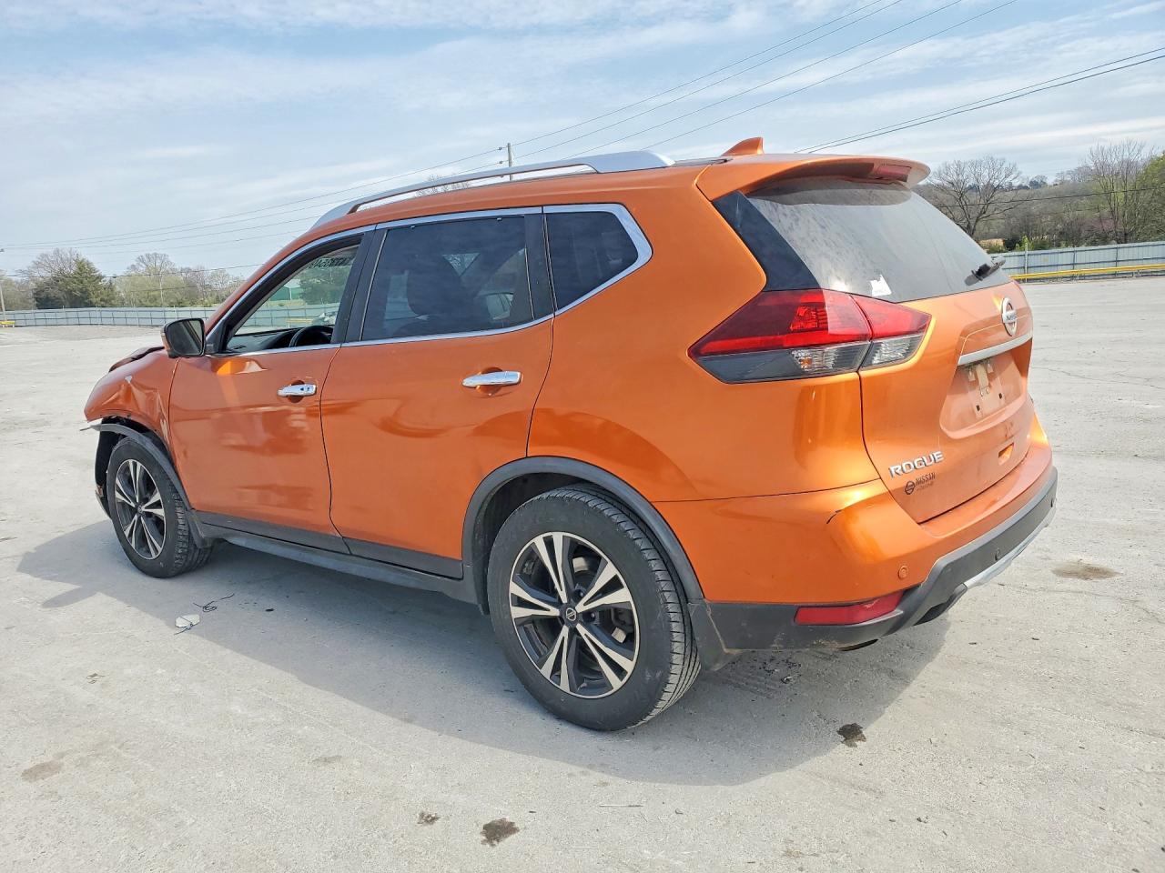 2019 Nissan Rogue Sv - zdjęcie 2