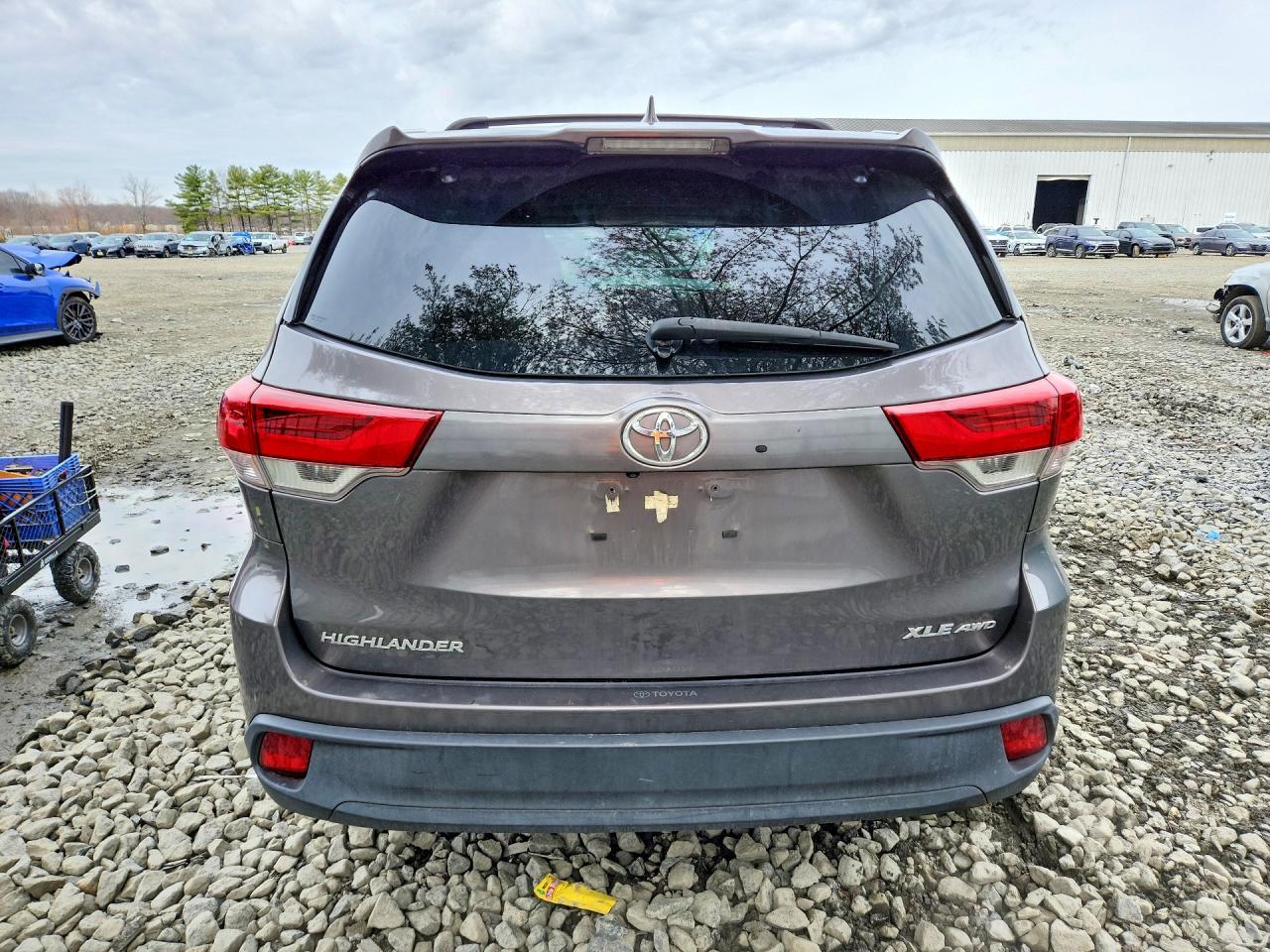 2018 Toyota Highlander Xle - zdjęcie 6