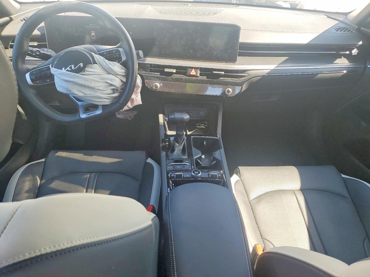 2025 Kia K5 Gt-Line - zdjęcie 8
