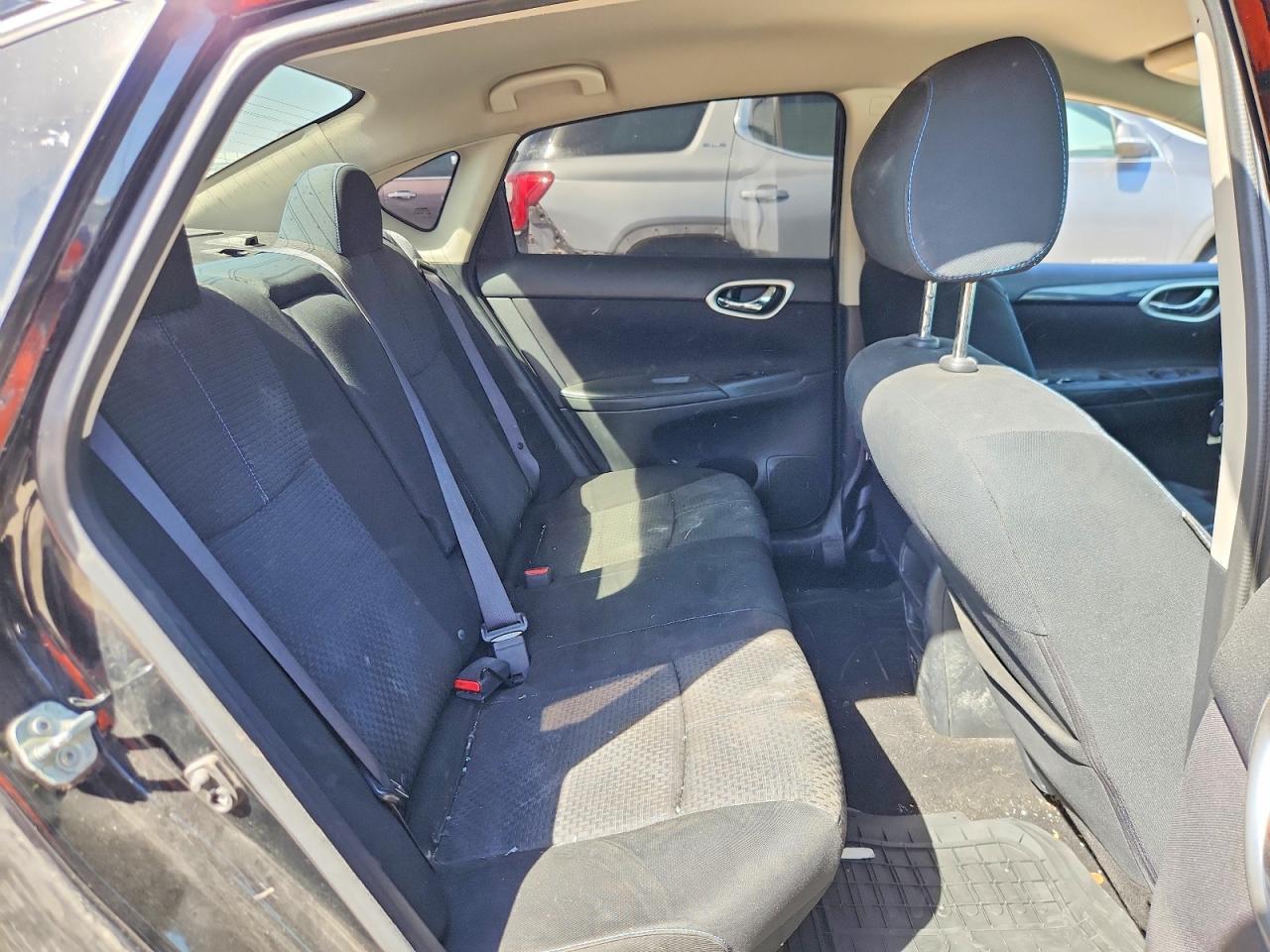 2019 Nissan Sentra Sr - zdjęcie 10