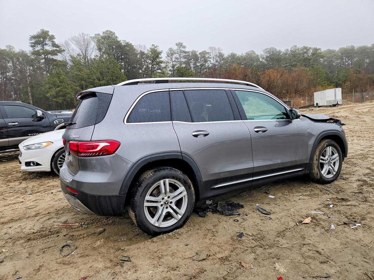 2023 Mercedes-Benz Glb 250 4Matic - zdjęcie 3