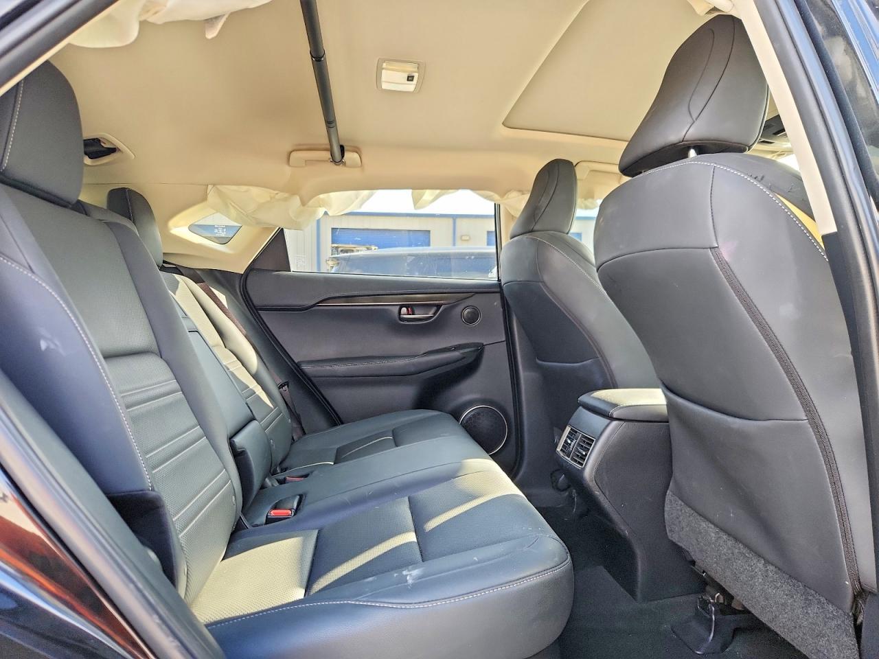 2020 Lexus Nx - zdjęcie 11