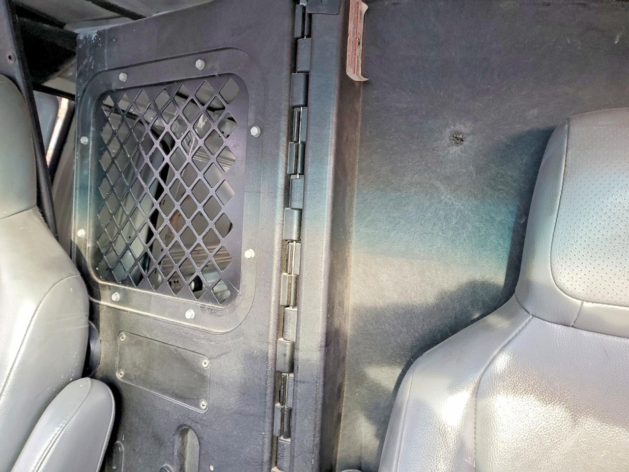 2014 Ford Econoline E150 Van - zdjęcie 10