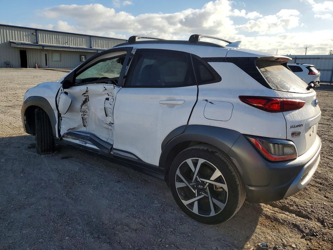 2022 Hyundai Kona Limited - zdjęcie 2
