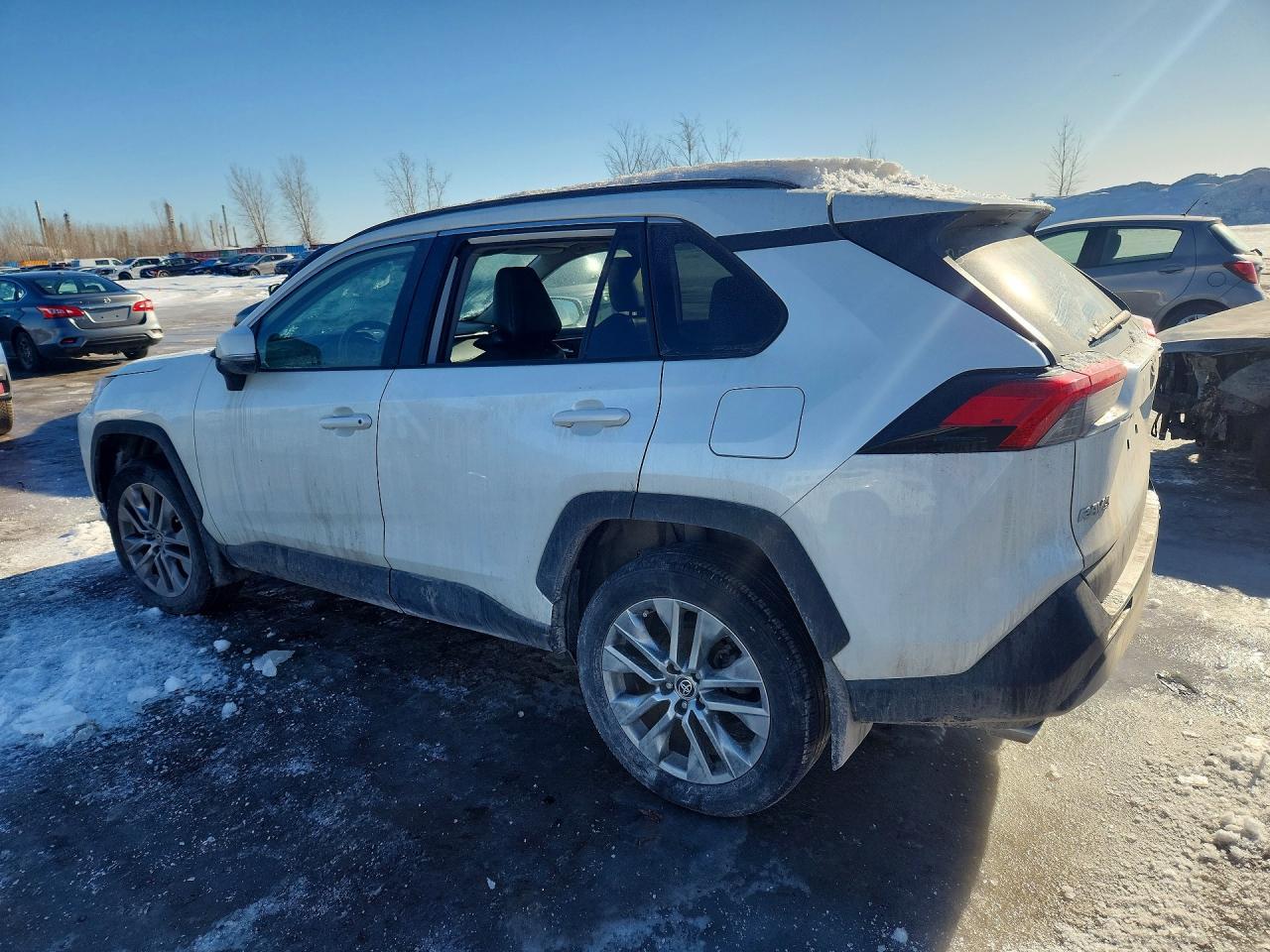 2023 Toyota Rav4 Xle - zdjęcie 2