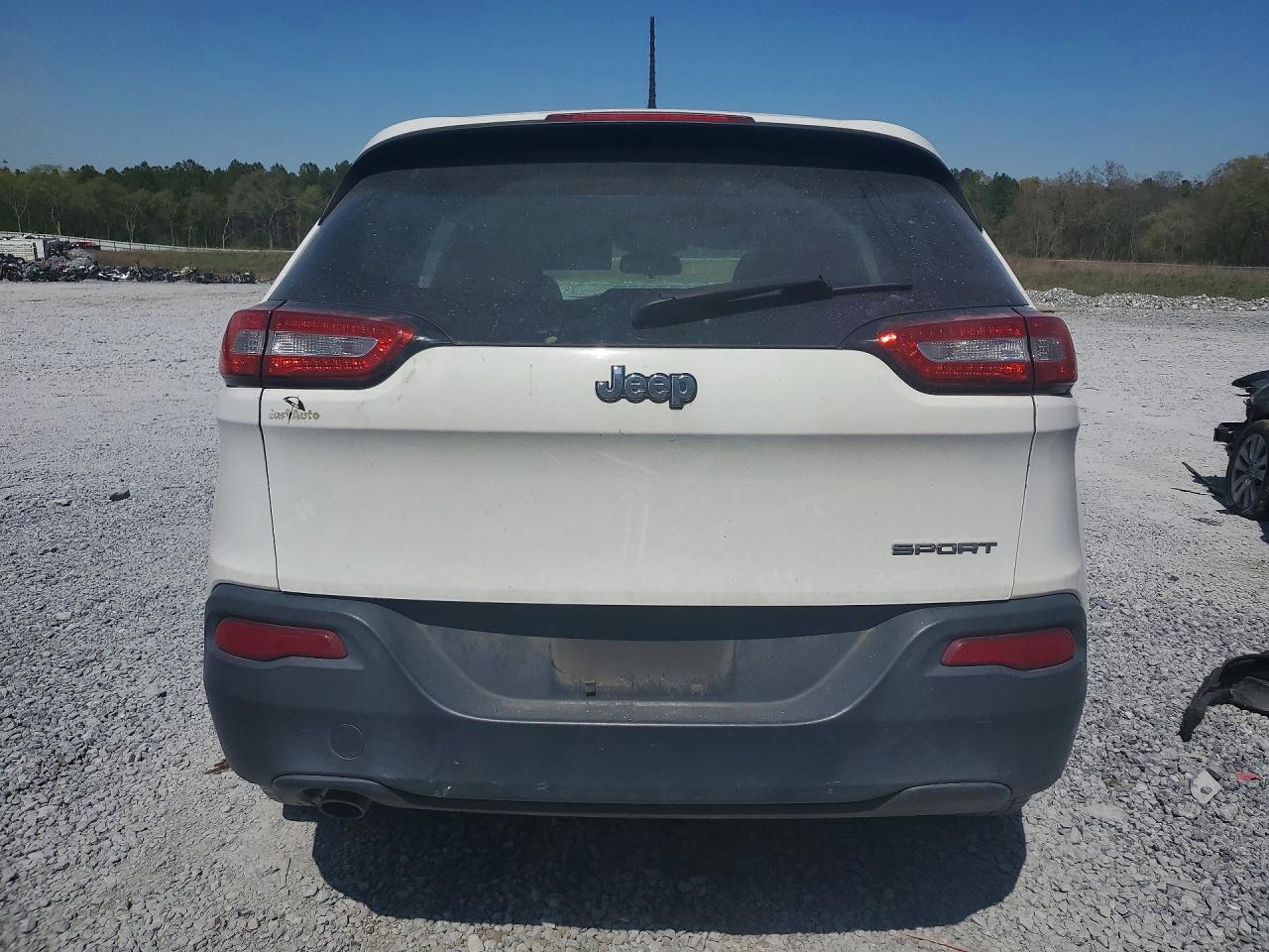 2016 Jeep Cherokee Sport - zdjęcie 6