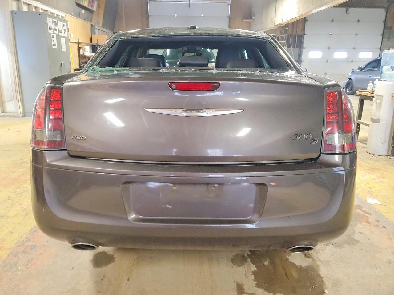 2014 Chrysler 300 S - zdjęcie 6