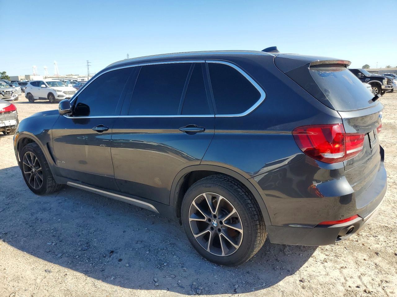 2017 BMW X5 xDrive35I - zdjęcie 2