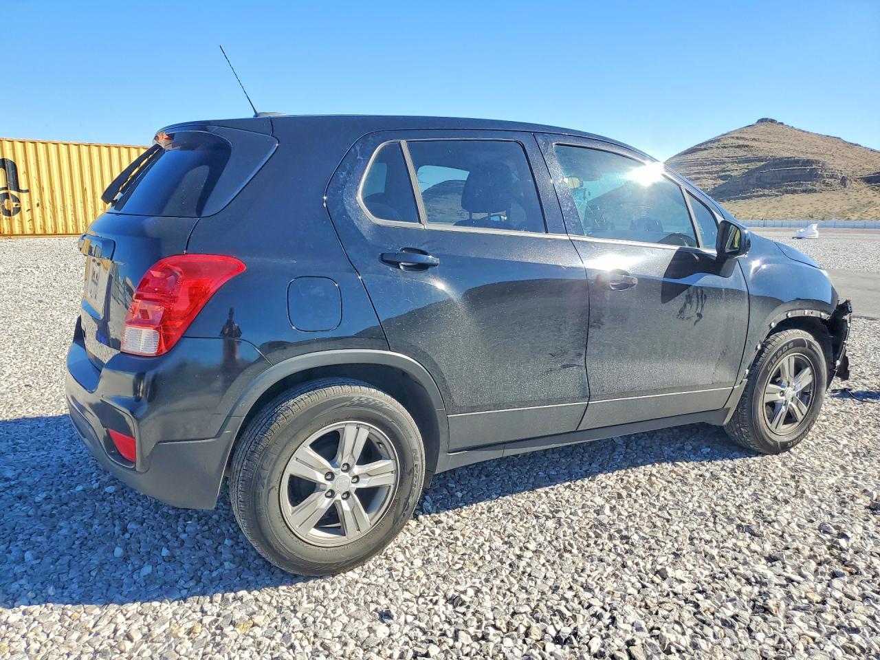 2019 Chevrolet Trax Ls - zdjęcie 3