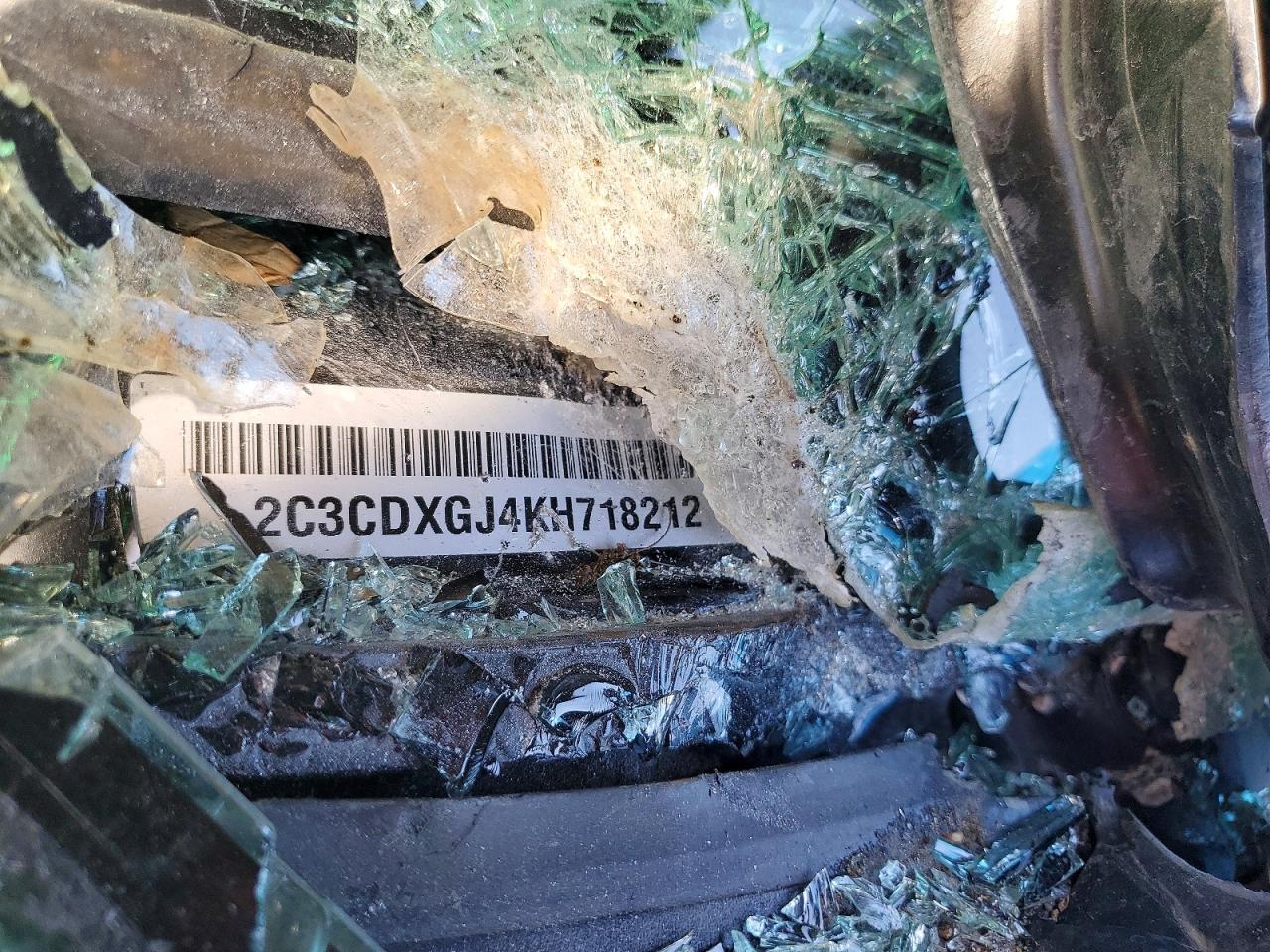 2019 Dodge Charger Scat Pack - zdjęcie 13