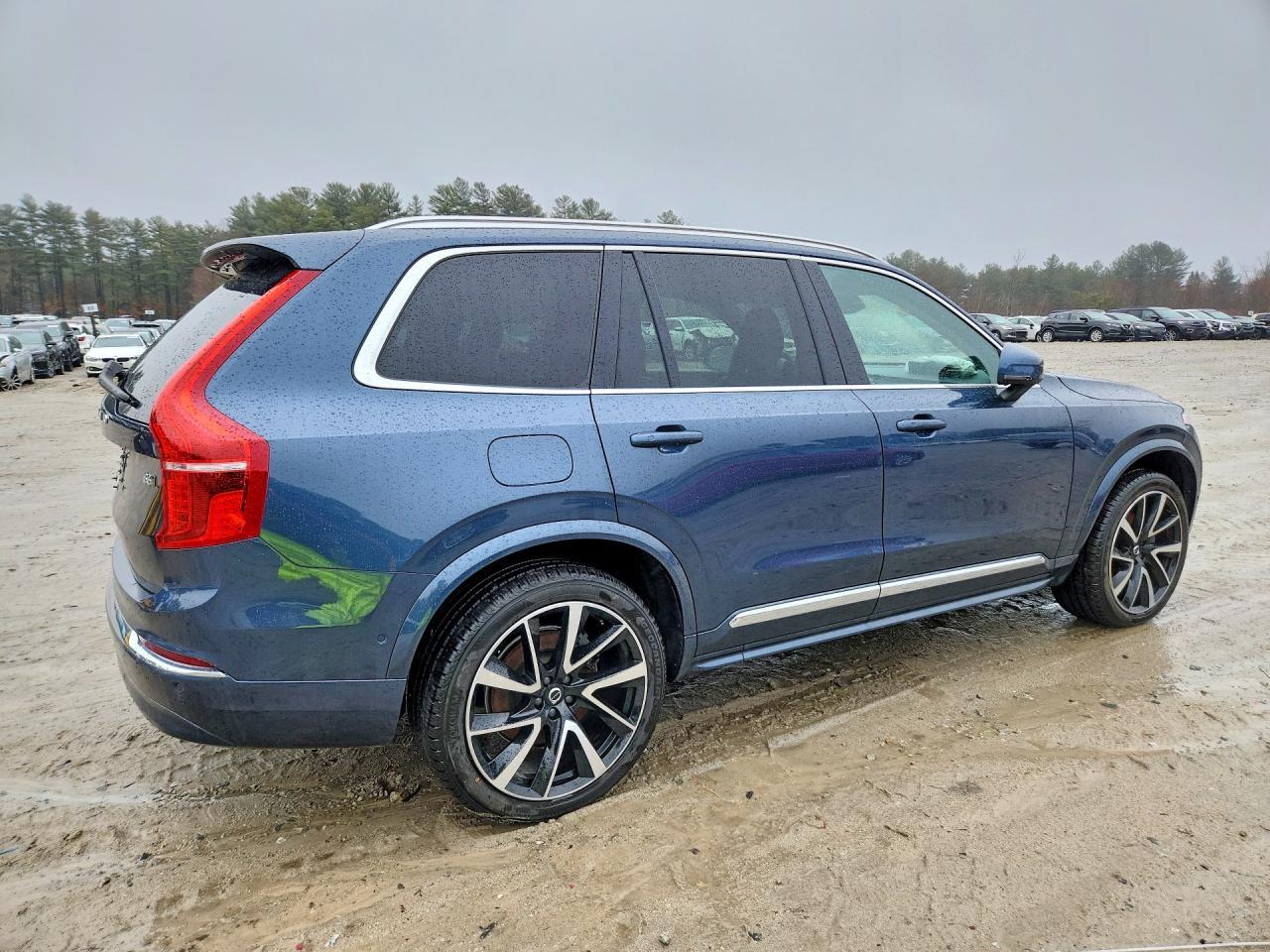 2023 Volvo Xc90 Plus - zdjęcie 3