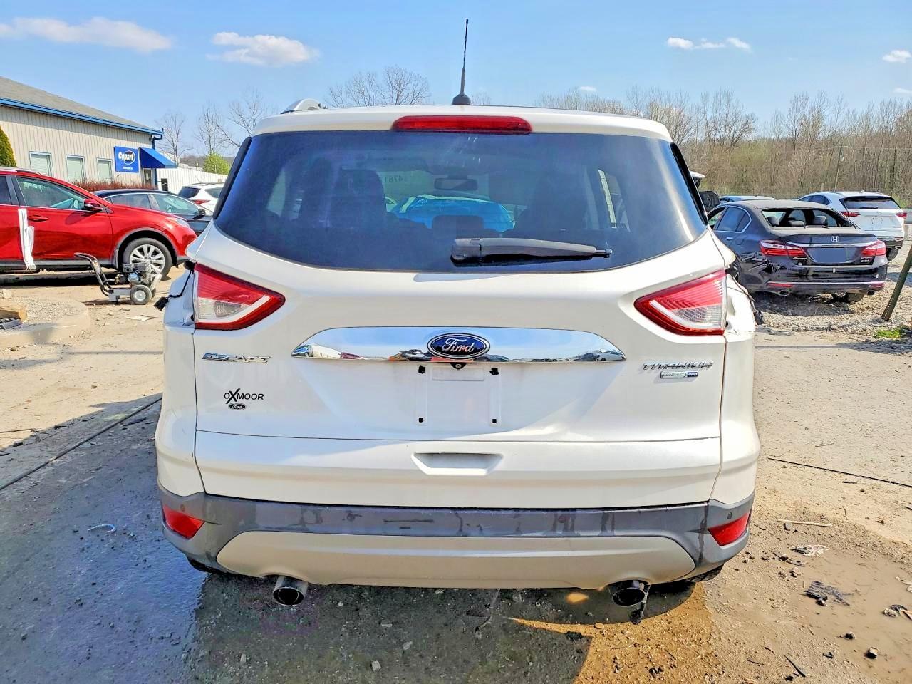 2015 Ford Escape Titanium - zdjęcie 6