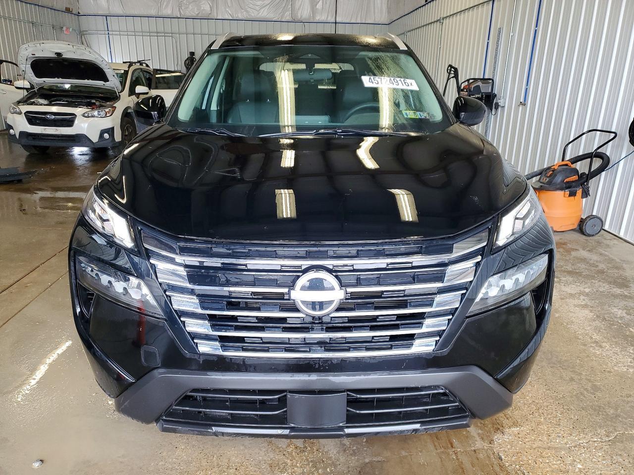 2024 Nissan Rogue Sv - zdjęcie 5