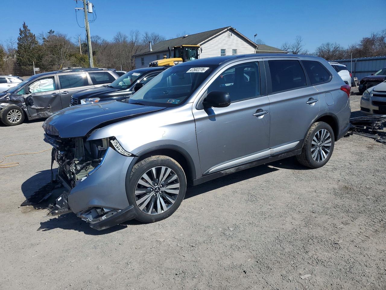2020 Mitsubishi Outlander Se - zdjęcie główne