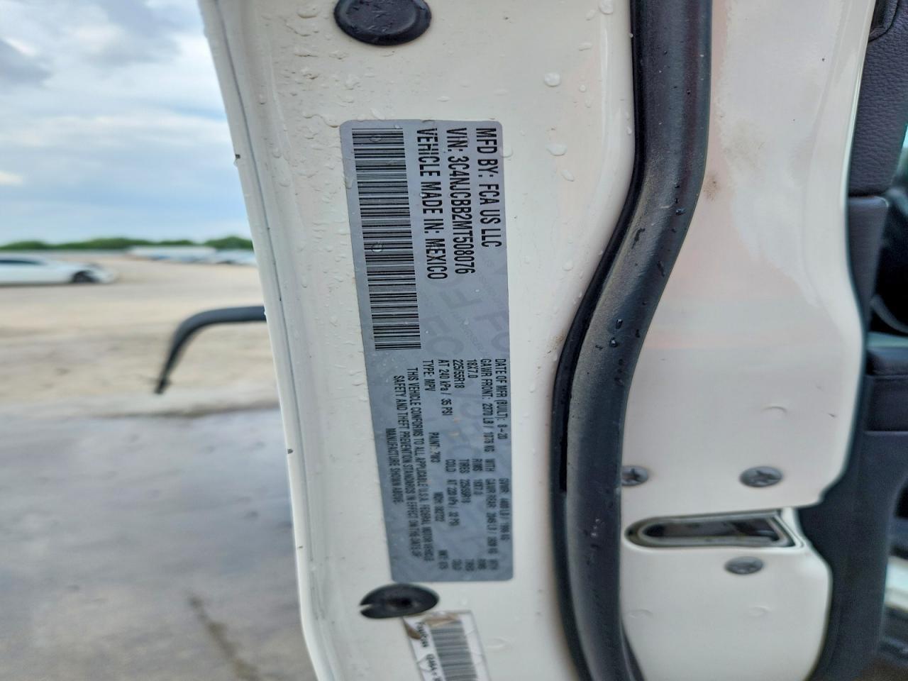 2021 Jeep Compass Latitude - zdjęcie 12