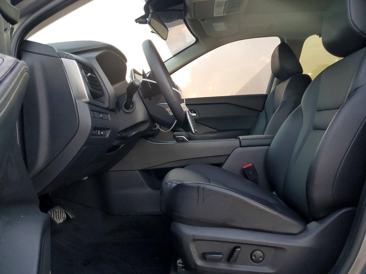 2025 Nissan Rogue Sv - zdjęcie 7