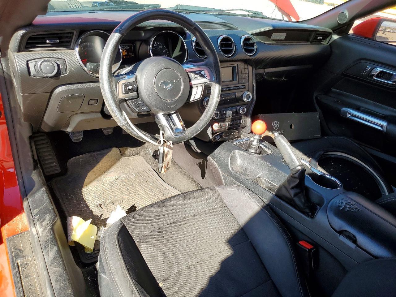 2016 Ford Mustang - zdjęcie 8