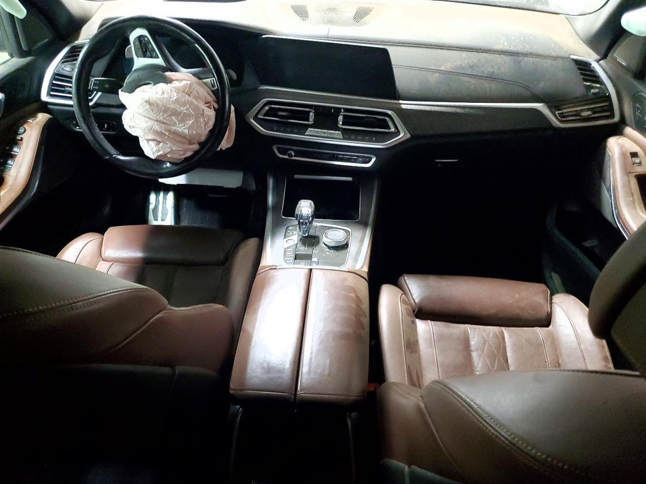 2021 BMW X5 xDrive40I - zdjęcie 8