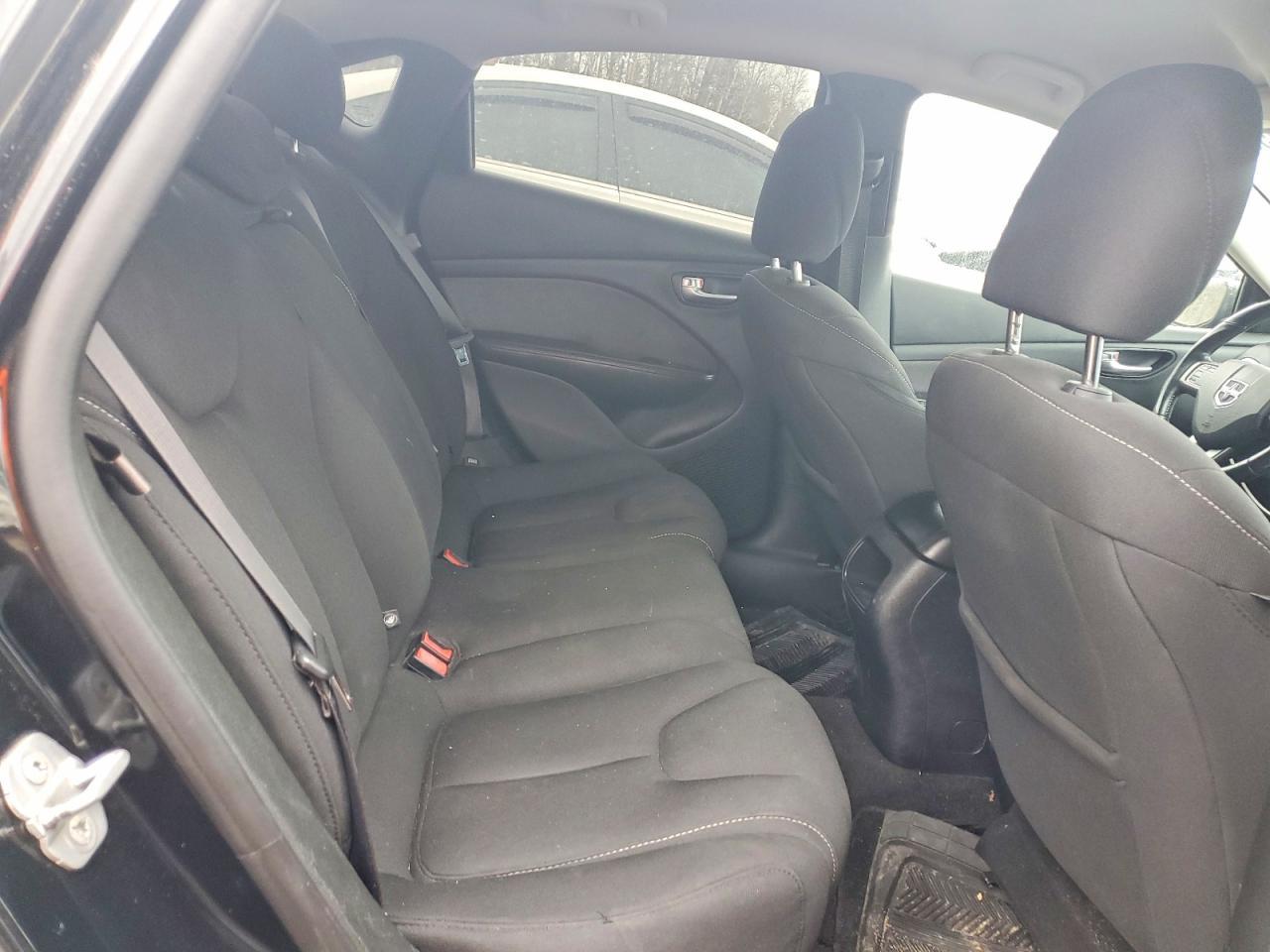 2013 Dodge Dart Sxt - zdjęcie 10