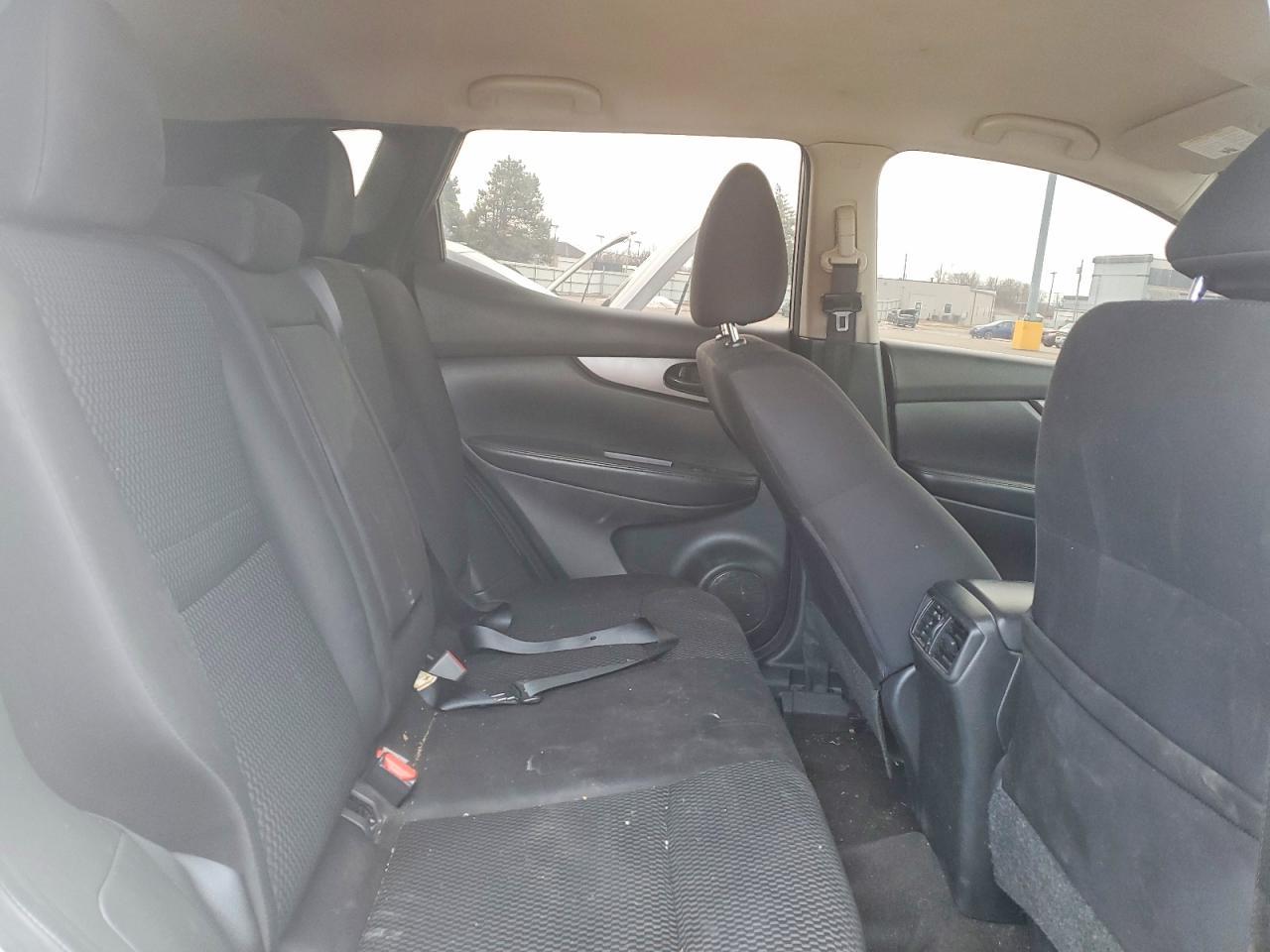 2019 Nissan Rogue Sport S - zdjęcie 11