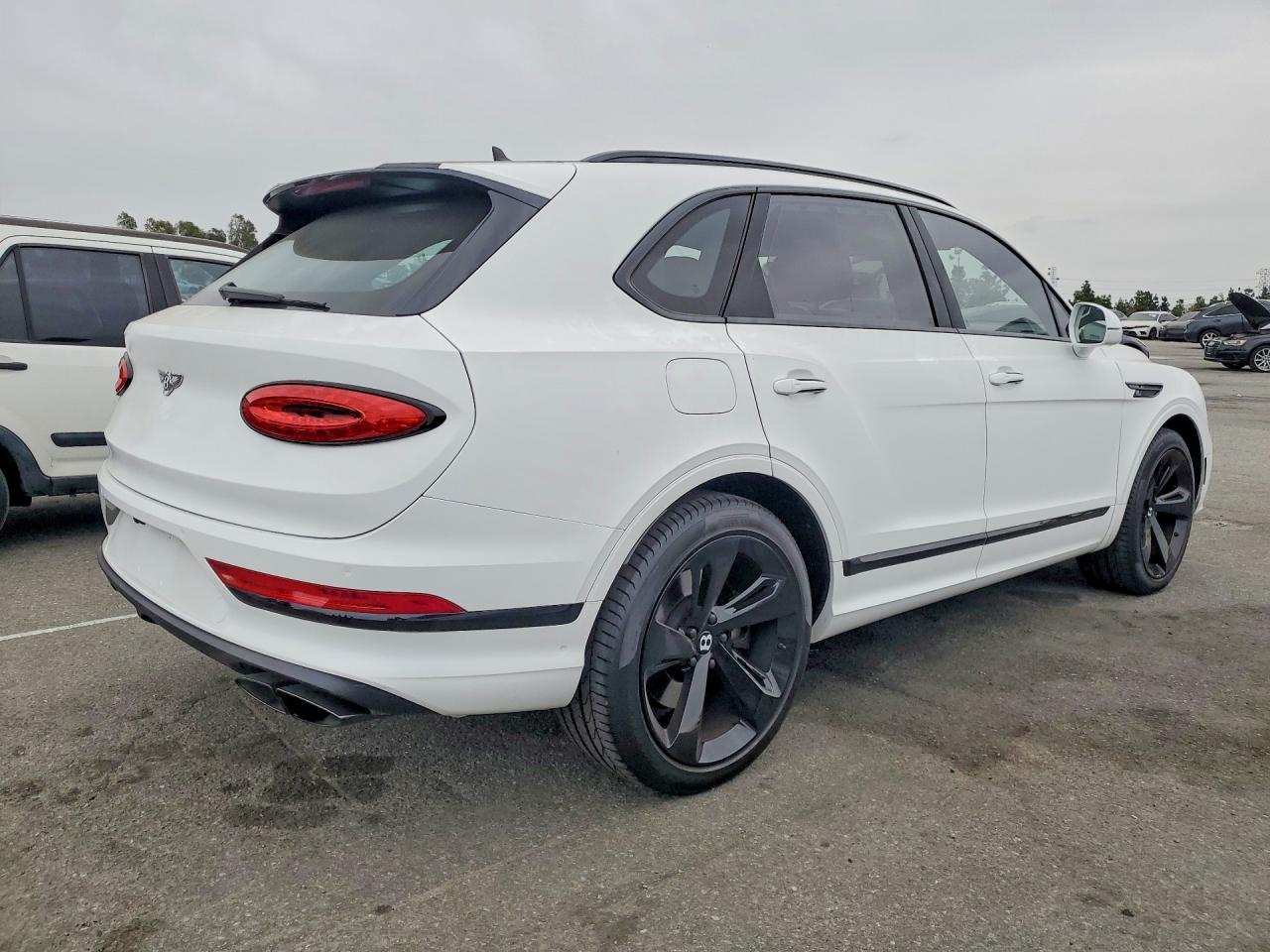 2023 Bentley Bentayga - zdjęcie 3