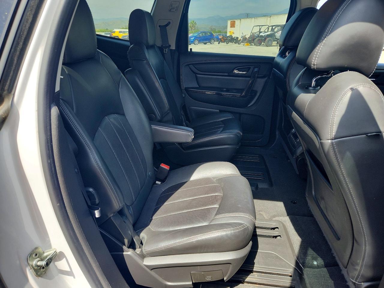 2016 Chevrolet Traverse Ltz - zdjęcie 11