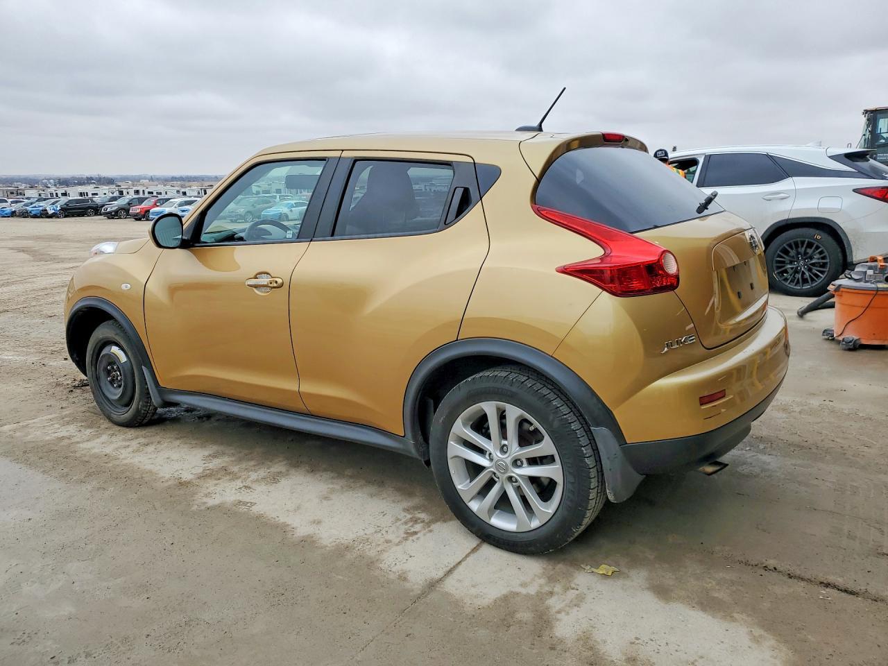 2013 Nissan Juke S - zdjęcie 2