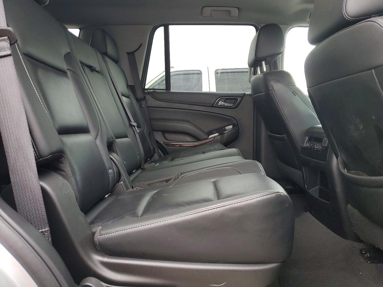 2020 Chevrolet Tahoe C1500 Lt - zdjęcie 11