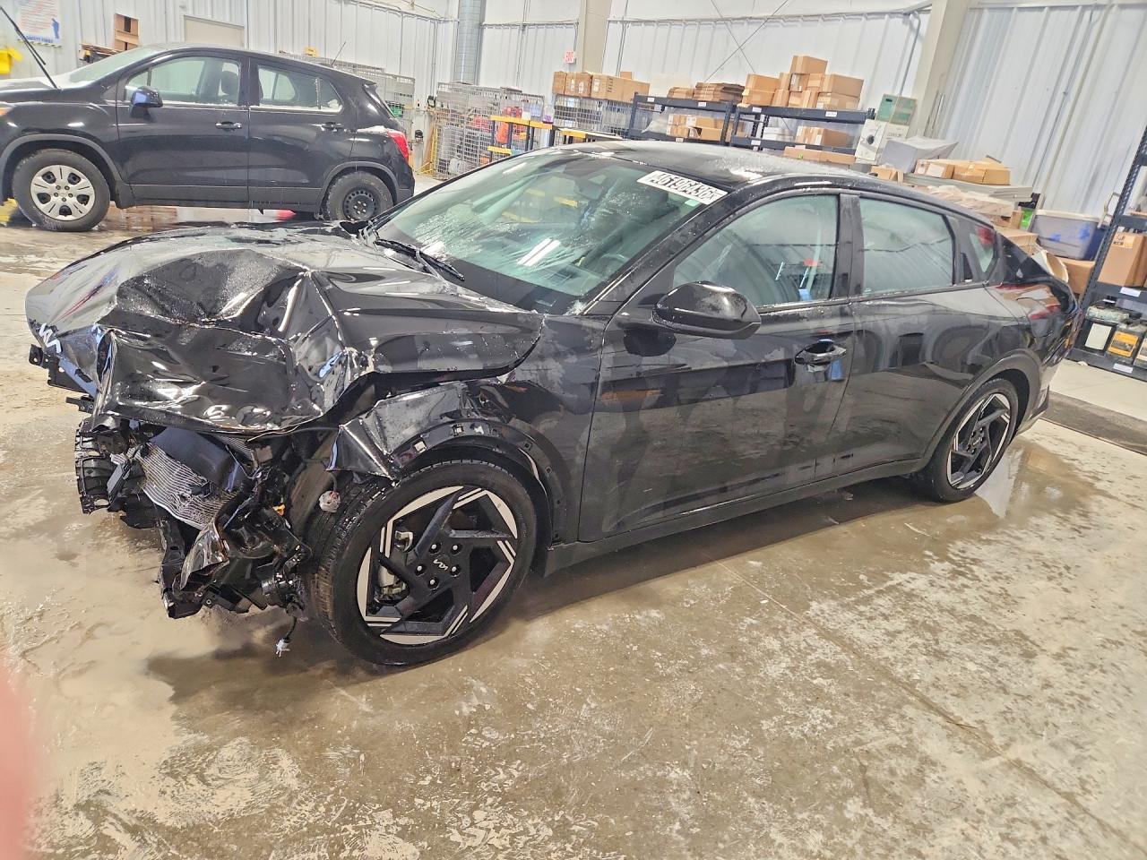 2025 Kia K4 Ex - zdjęcie główne