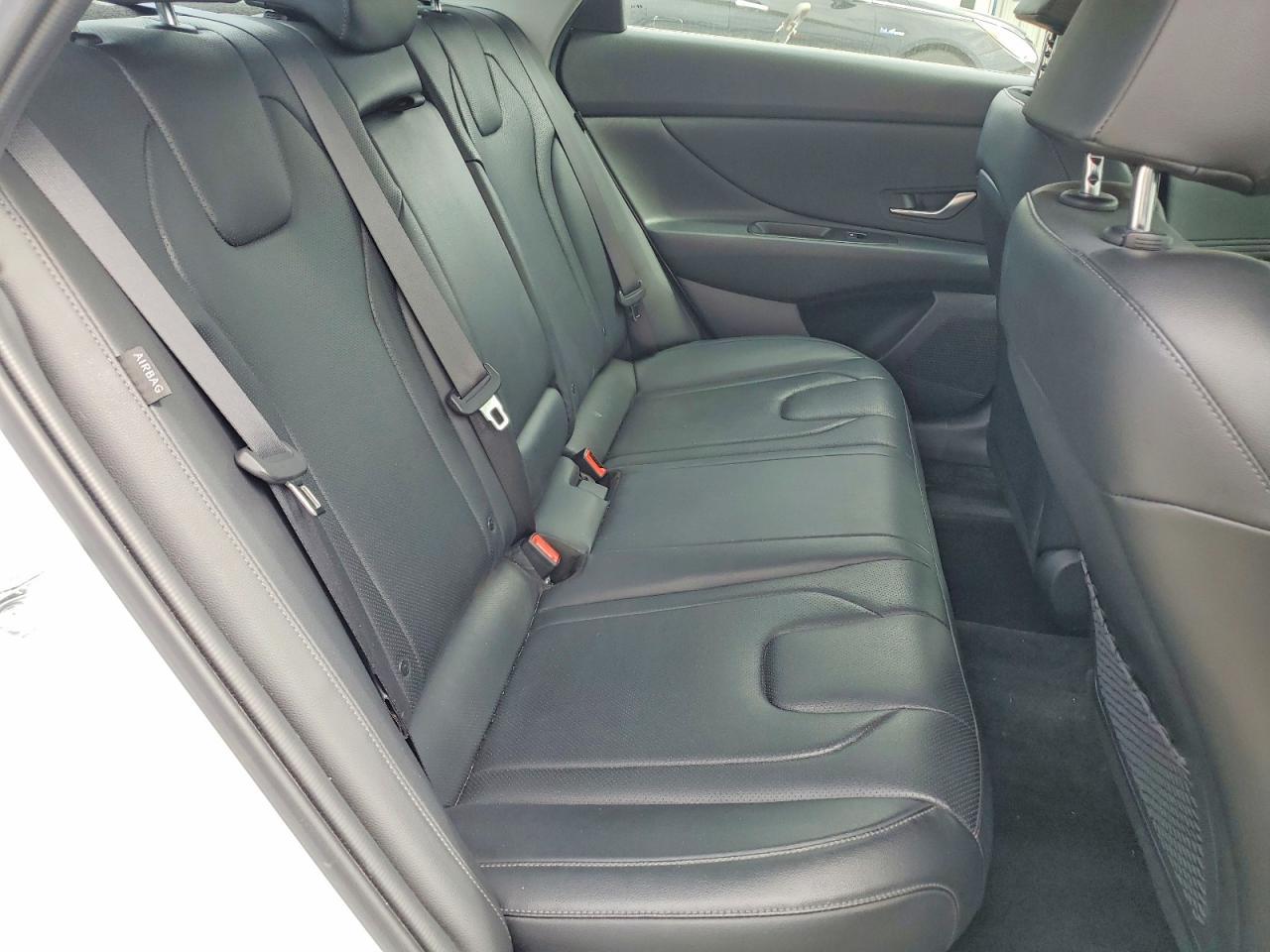 2024 Hyundai Elantra Hybrid Limited - zdjęcie 10