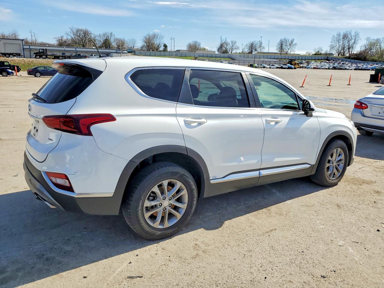 2019 Hyundai Santa Fe Se 2.4L - zdjęcie 3