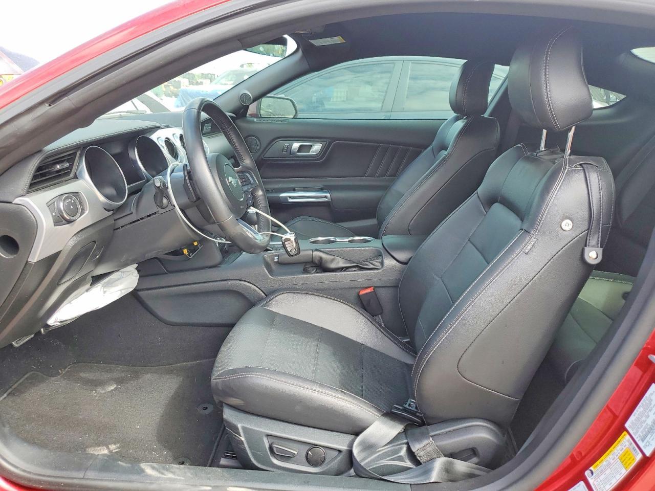 2023 Ford Mustang Gt - zdjęcie 7