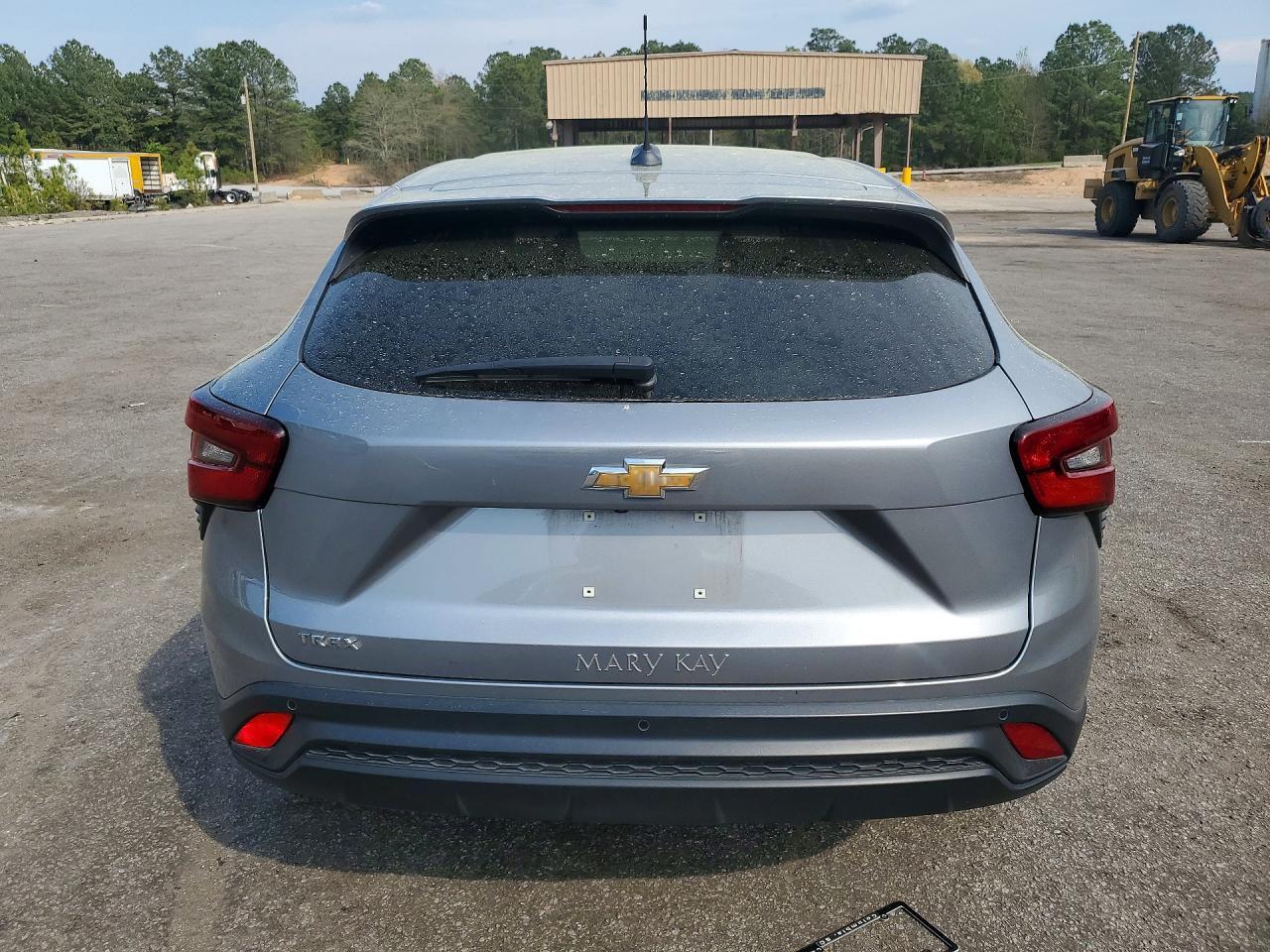 2025 Chevrolet Trax Ls - zdjęcie 6