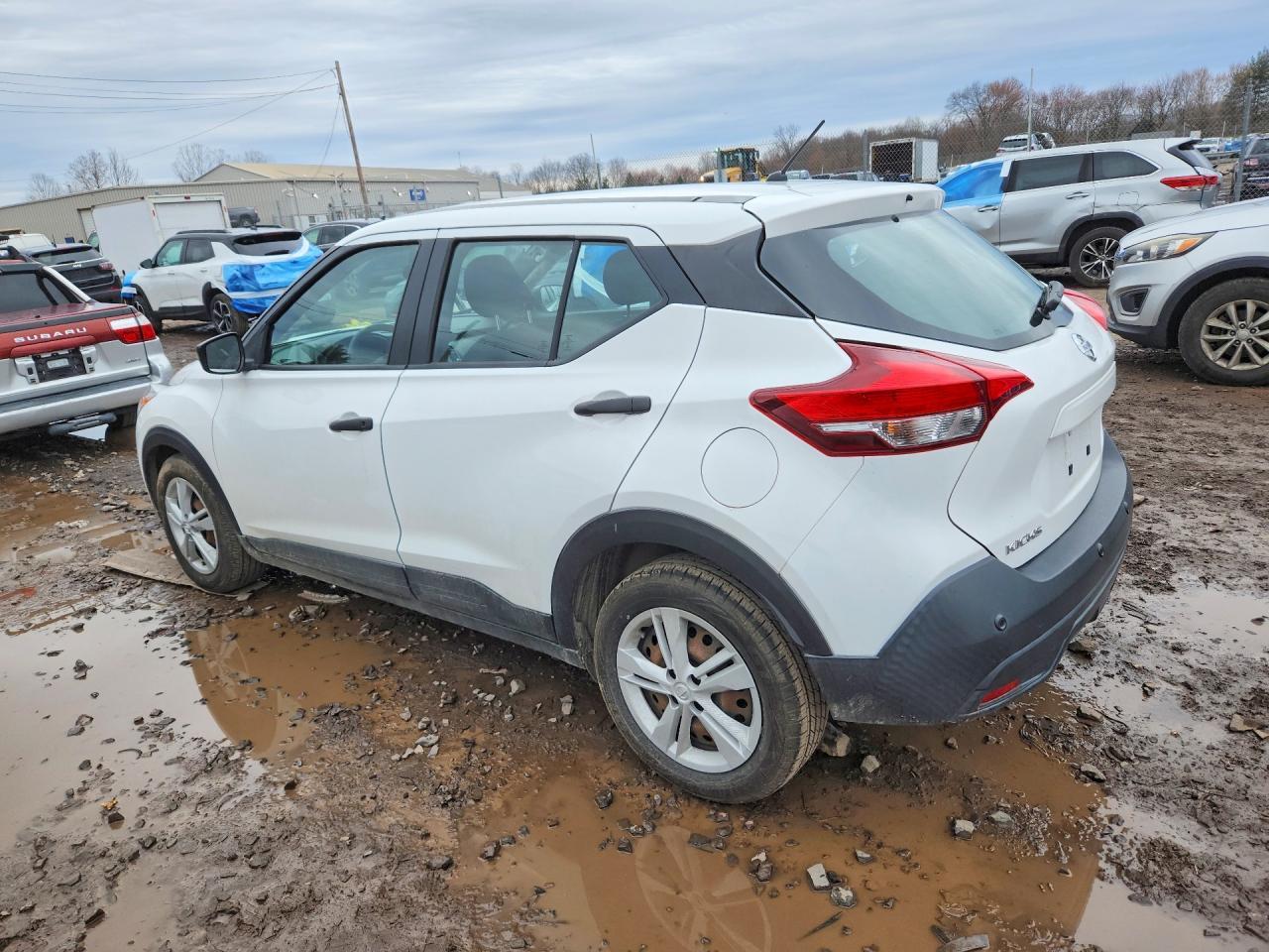 2020 Nissan Kicks S - zdjęcie 2