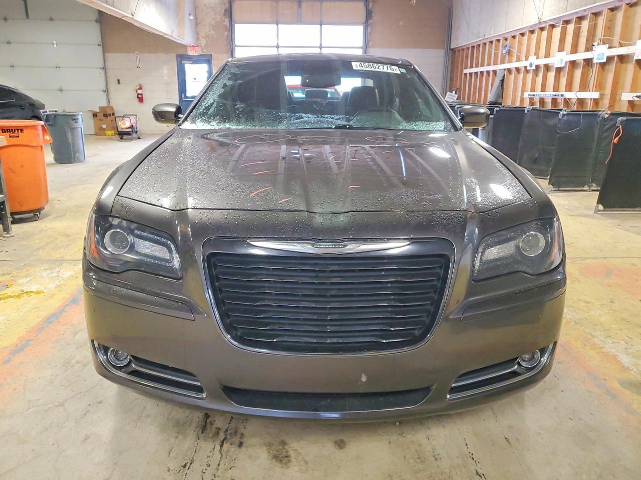 2014 Chrysler 300 S - zdjęcie 5