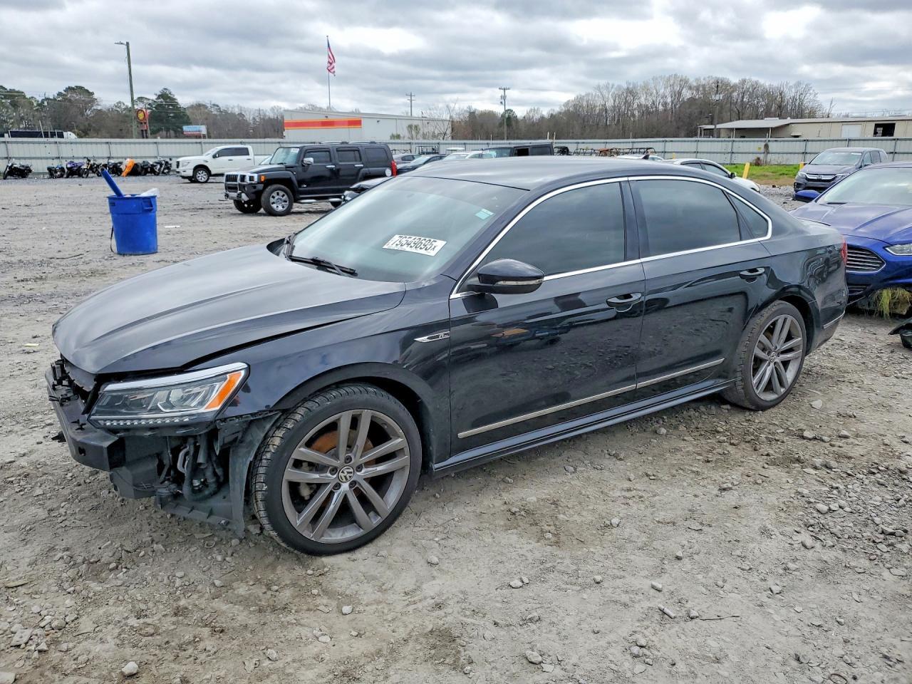 2017 Volkswagen Passat R-Line - zdjęcie główne
