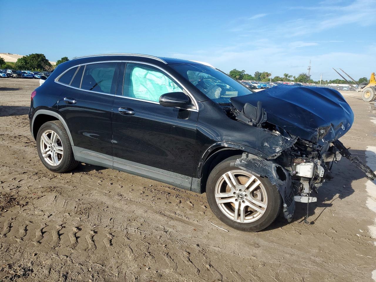 2023 Mercedes-Benz Gla 250 - zdjęcie 4