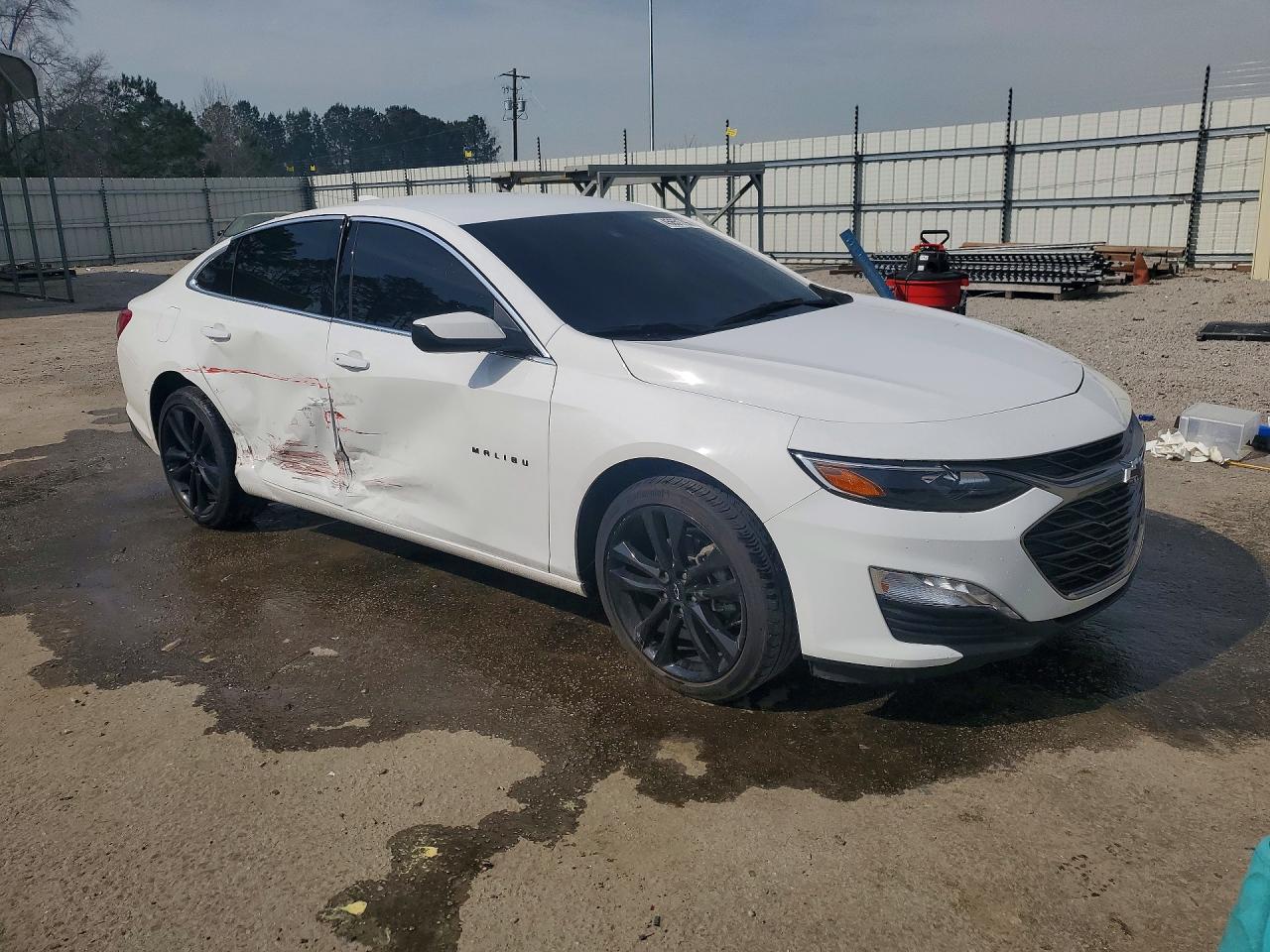 2025 Chevrolet Malibu Lt - zdjęcie 4