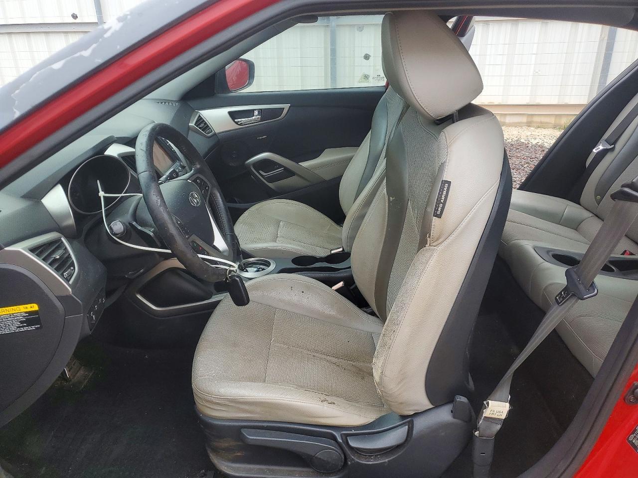 2013 Hyundai Veloster Base - zdjęcie 7