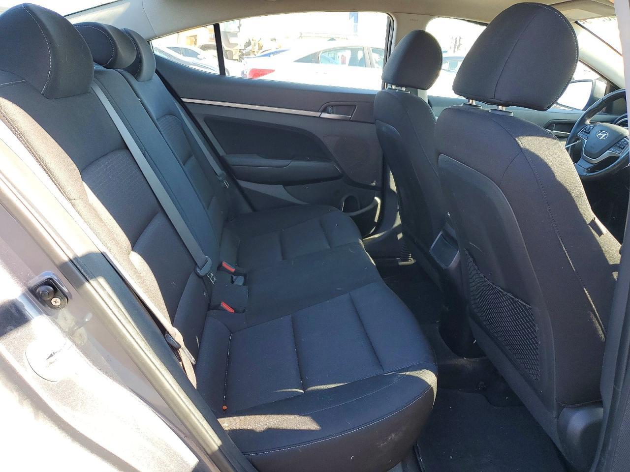 2018 Hyundai Elantra Sel - zdjęcie 10