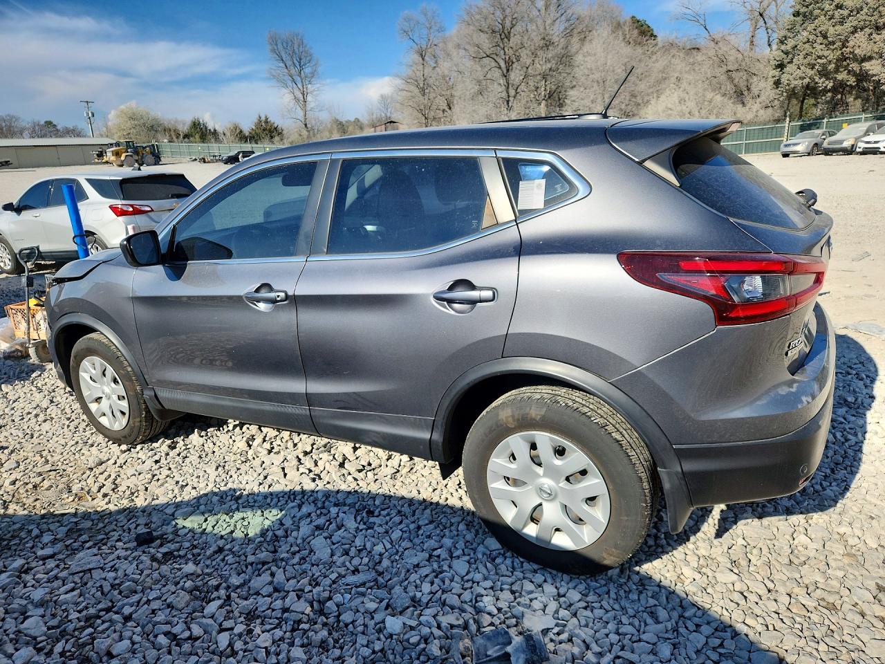 2020 Nissan Rogue Sport S - zdjęcie 2