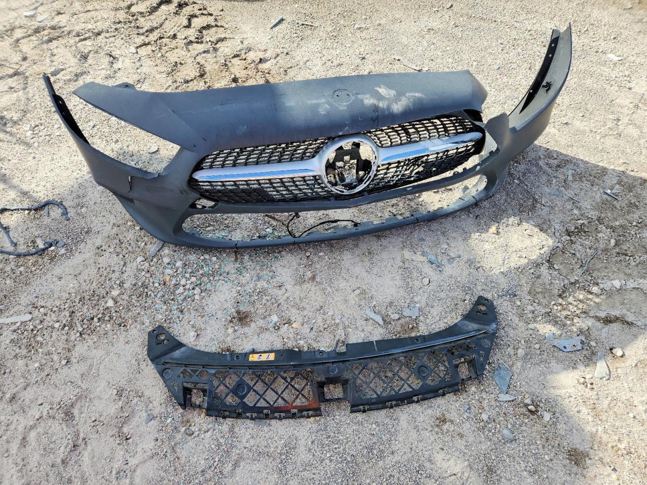 2021 Mercedes-Benz A 220 - zdjęcie 12