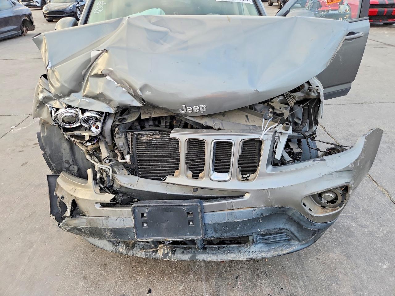 2014 Jeep Compass Limited - zdjęcie 11