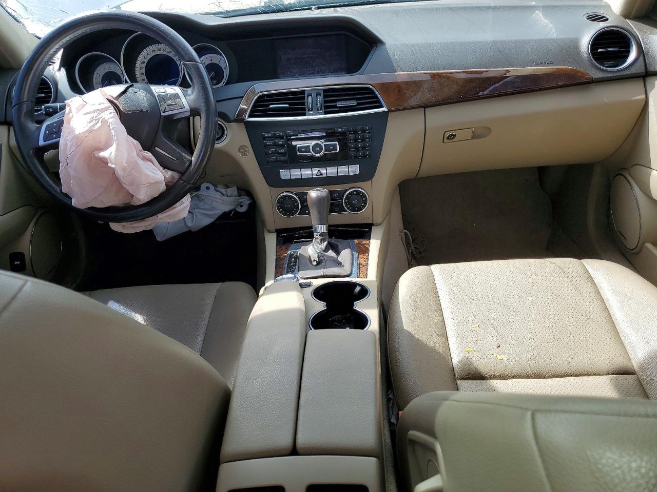 2013 Mercedes-Benz C 250 - zdjęcie 8