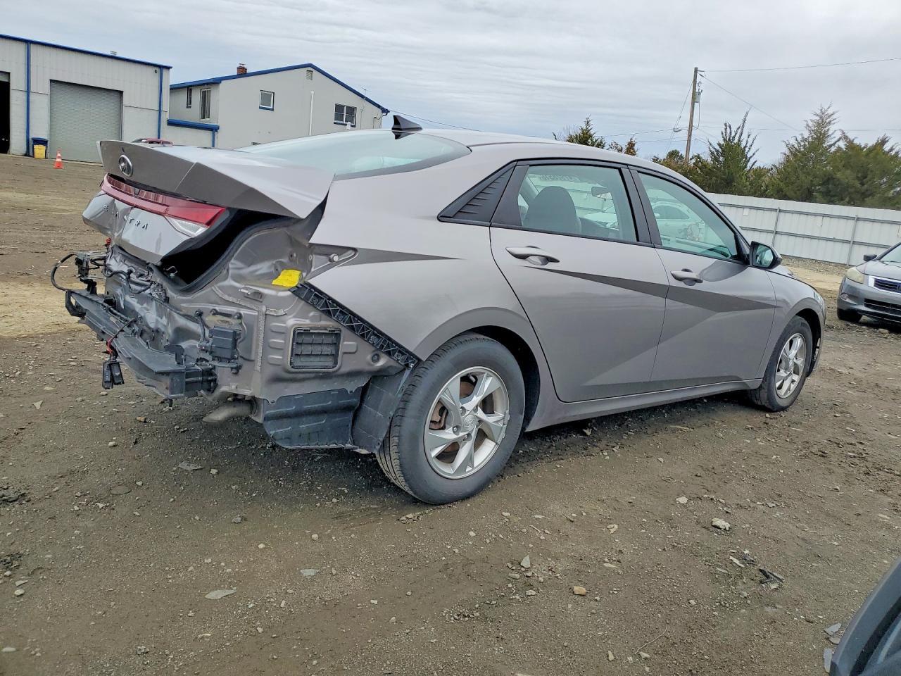 2021 Hyundai Elantra Se - zdjęcie 3