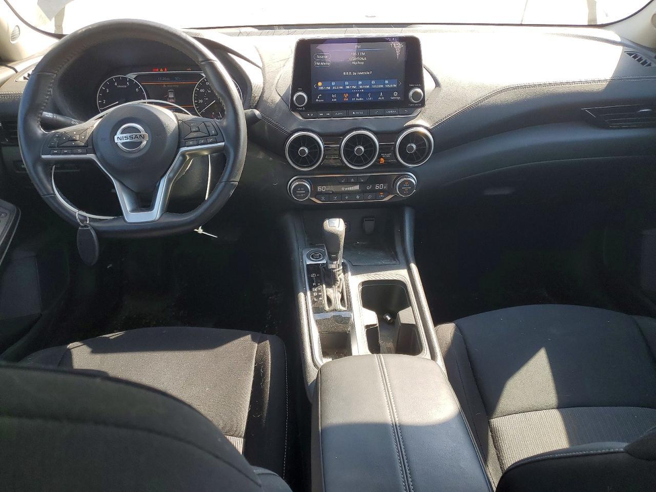 2022 Nissan Sentra Sv - zdjęcie 8
