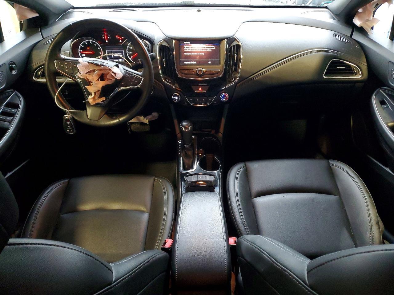 2019 Chevrolet Cruze Premier - zdjęcie 8